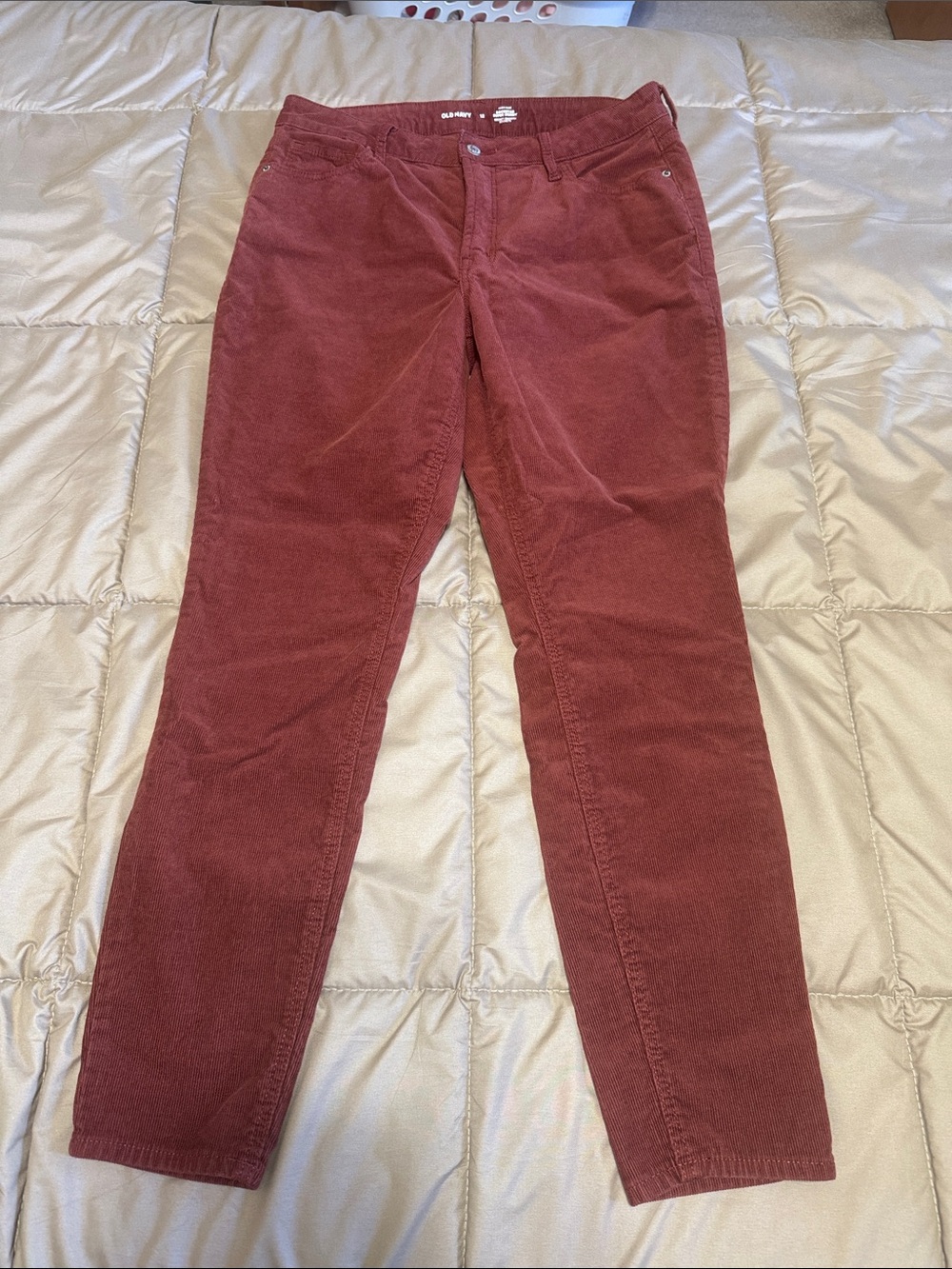 Old Navy Rockstar Super Skinny Corduroy Pants in Brick Red NWOT